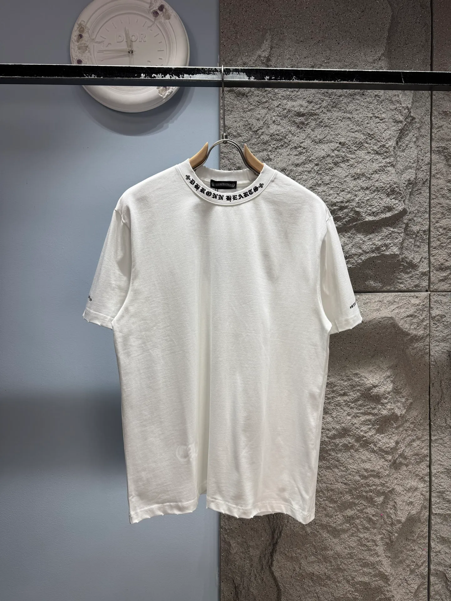Chrome Hearts* ‼️ T ® 🖤 DNA ! g ! ， ， ， ， + ! ， ⚠️ ： ⚠️XY 2851 Same Style 𝐂𝐎𝐋𝐎𝐔𝐑：White Red Black 𝐒𝐈𝐙𝐄：S-Xl